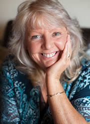 An evening with the “world's greatest psychic” June Field