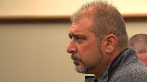 2 members of Outlaws Motorcycle Club charged with arson