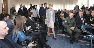 Liity facebookiin ja pidä yhteyttä käyttäjän юлія світлична ja muiden tuttujesi kanssa. Svetlichnaya Ne Navsegda Chem Zapomnitsya Harkovu Glava Oga