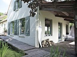 De 6 ani leroy merlin romania se implica in diminuarea impactului asupra mediului inconjurator prin actiuni de reutilizare a brazilor uscati. Textile Sur Mesure Leroy Merlin