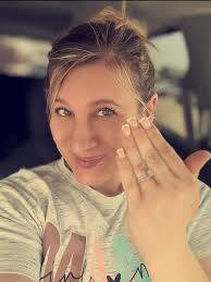 How to remove dip powder at home?