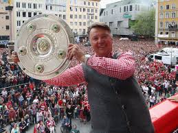 Subscribe to sky sports retro: Louis Van Gaal The Stubborn Master Who Won 15 Major Trophies At 4 Of The World S Greatest Clubs 90min