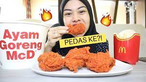 Cakap je tahan pedas tapi tak guna jugak. Warning Ayam Goreng Mcd Extra Spicy 3x Kali Pedas Eating Show Youtube