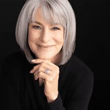 Donna Heintz's Instagram, Twitter & Facebook