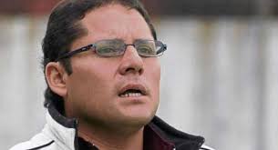 Fútbol Ecuador Serie A Luis Espinel responde a Jorge Guerrero aludiendo  que: "no tiene ni idea, porque parece que no sabe lo que me deben (seis  meses) y lo que dice mi