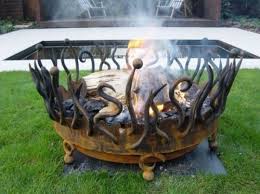 Vasque Rouille Sculptural En Fer Forge Fire Pit Accessories Fire Pit Designs Outdoor Fire Pit