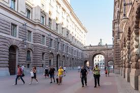 Riksdagen och riksdagsförvaltningen följer noga händelseutvecklingen kopplat till coronavirusets spridning i sverige. File Riksdagen Dsc00926 Jpg Wikimedia Commons