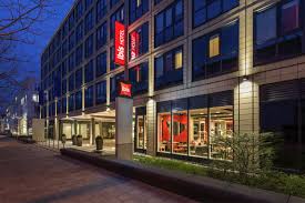 Die beliebtesten hotels nahe englischer garten. Hotels In Munchen Entdecken Sie Die Idylle Englischer Garten