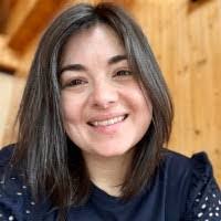 Stephanie Rowden's Instagram, Twitter & Facebook