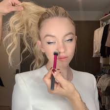 Sydney Sweeney On Instagram Mood Beauty Brow Makeup Hair
