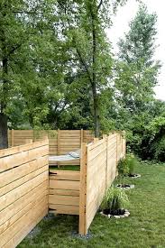 Contoh pagar taman dari kayu. 25 Desain Pagar Kayu Palet Minimalis Unik Dan Cantik
