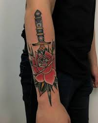 Tattoo Kunstler Deutschland Das Sind Die Besten Tatowierer Im Uberblick In 2020 Blade Tattoo Tattoos Inspirational Tattoos
