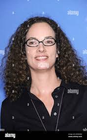 Annette Bedford's Instagram, Twitter & Facebook