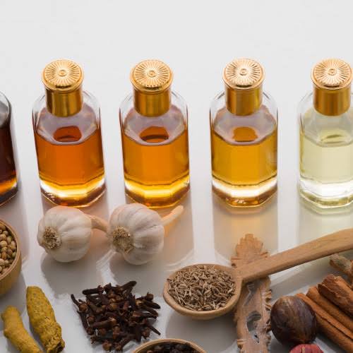 Clove Bud Oil Red