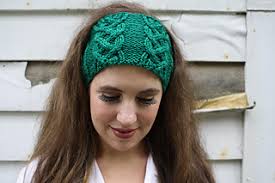 Ravelry: The Warm & Tingley Headscarf & Mitts pattern by Heidi Kunkel