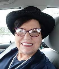 Carol Strode's Instagram, Twitter & Facebook