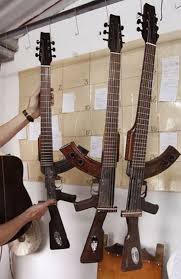 Bring A Different Harmony Into Your Home With Music Wall Decor Life Ideas Elektro Gitar Gitar Muzik