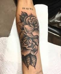 Resultado De Imagem Para Girl Half Wrist Sleeve Tattoo Ideas App Traditional Rose Tattoos Forearm Tattoo Women Rose Tattoo Sleeve