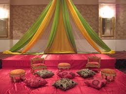 Image Detail For Free Wedding Decorating Idea Wedding Reception Decorations Wedding Pakistani Mehndi Decor Wedding Stage Decorations Mehndi Decor