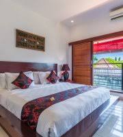 An airport shuttle (available 24 hours) and an area shuttle are available for a fee. Kamar Kamar Rumah Tamu 54 7 5 Prices Hotel Reviews Bali Seminyak Tripadvisor