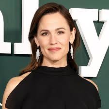 Jennifer Garner to Star in 'The Five-Star Weekend' Series at Peacock