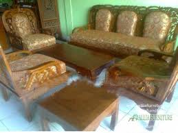 Dengan kursi sofa yang disesuaikan dengan desain pada interior. Kursi Ruang Tamu Ukiran Hongkong Balon Allia Furniture