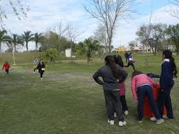 Los juegos para niños tradicionales son aquellos que se han trasmitido de generación en generación, en distintas partes del mundo: Juegos Motores Para Ninos Del Nivel Inicial Y Primario Radio Eme