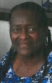 Mae Hollis's Instagram, Twitter & Facebook