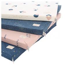 Matelas & cousins de sol enfant : Matelas De Sol Pour Enfant Noir Blanc Nobodinoz Prairymood