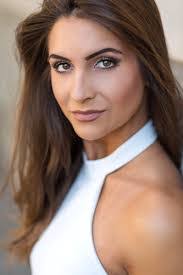 Elizabeth Callaway's Instagram, Twitter & Facebook