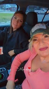 Carol Blizard's Instagram, Twitter & Facebook