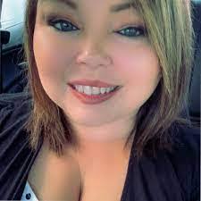 Amanda Lanclos's Instagram, Twitter & Facebook