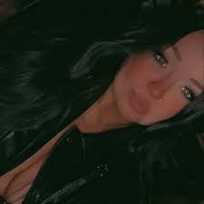 Ashley Hoggard's Instagram, Twitter & Facebook