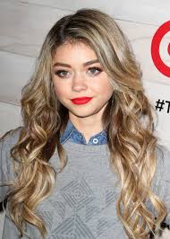 Photos : Jessica Alba, Sarah Hyland et Jennifer Garner : un trio explosif  et engagé pour la bonne cause !