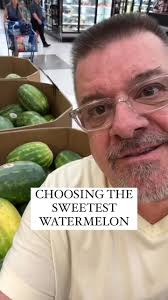 How to pick out the sweetest watermelon 🤯