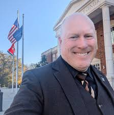 Do on-screen adaptations of Dune mention that Paul's father trained him as  a Mentat?