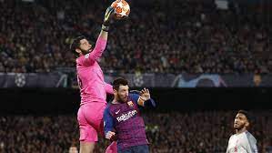 Get alisson becker latest news and headlines, top stories, live updates, special reports, articles, videos, photos and complete coverage at mykhel.com. Liverpools Besonderer Torwart Kein Fussball Wunder Ohne Alisson N Tv De