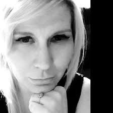 Amanda Tuttle (fshnfwd)