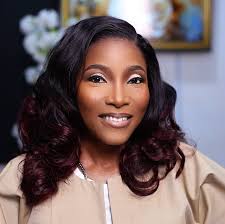 Laura Aghedo updated her profile picture.