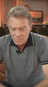 Christophe Hondelatte sẽ giải đáp mọi thắc mắc của bạn suốt mùa hè! ☀️Christophe nghĩ gì về công lý phục hồi? Anh ấy sẽ chia sẻ tất tần tật. #hondelatte #tộiphạm #cônglý #tộiphạm học | Hondelatte Raconte | Facebook