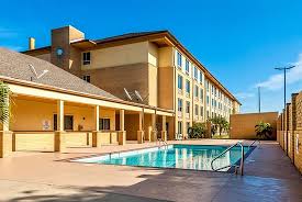 The venue is located 3 km from the centre of new orleans and a couple of minutes' drive from cabildo history museum. Outdoor Pool Picture Of The Trident Inn New Orleans Tripadvisor