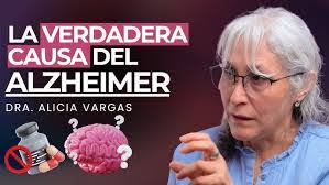 Esmeralda Perea's Instagram, Twitter & Facebook