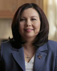 Senator tammy duckworth on why ai should never fully replace humans in the cockpit. Hon Tammy Duckworth City Club Of Chicago