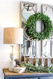 ( click here to read it! 6 After Christmas Winter Foyer Decorating Ideas