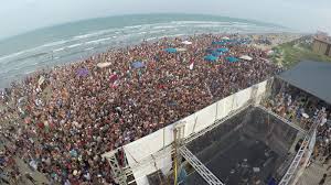 Studentescape is the exclusive partner of the isla grand beach resort. Clayton S Spring Break Spring Break Beach Stage