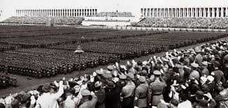 Revisiting The Rise and Fall of the Third Reich | History | Smithsonian  Magazine