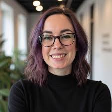 Ashley Joslin's Instagram, Twitter & Facebook