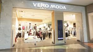 Vero Moda Flagship Store At Alexa Mall By Riis Retail Berlin Retail Design Blog Design Retail Design Vero Moda