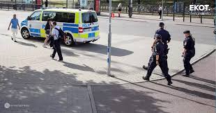 Med appen får du en snabb och bra upplevelse där du får. Goteborg Ung Man Dod Efter Knivran I Goteborg Nyheter Ekot Webbradio