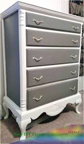 We All Have Old Furniture Lying Around The House Before You Give It Away Take Some Time To Reconsider All Th In 2020 Recycelte Mobel Graue Mobel Kommode Neu Gestalten